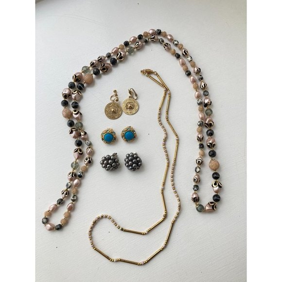 Vintage Jewelry Lot w 3 Sets Clip On Earrings & 2 Long Art Deco Beaded Necklaces - Picture 1 of 4